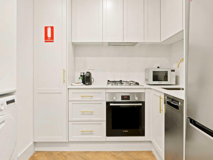 Others 4, City Centre Studio by Hyde Park, Sydney