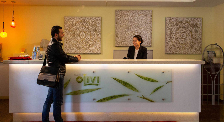 Public Area 2, Club Hotel Olivi, Verona