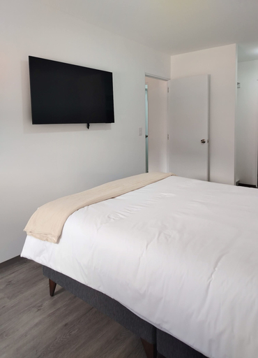 Room 3, w Bright Stylish 2BR in Cusco, Cusco