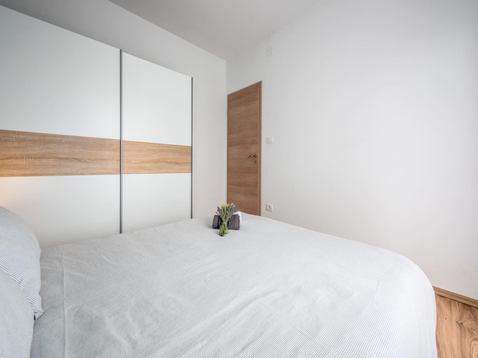 5, Pleasant Apartment With Pool, Sauna, Hot Tub, Raša