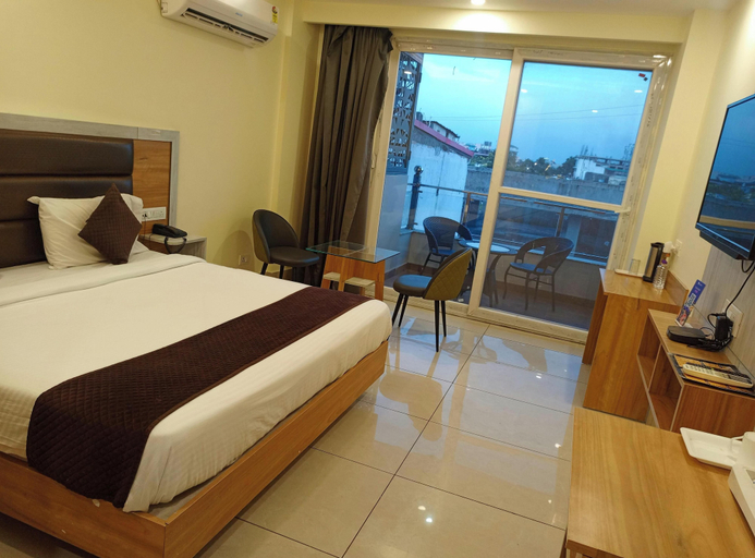 Room 2, Hotel Oriental, Dehradun