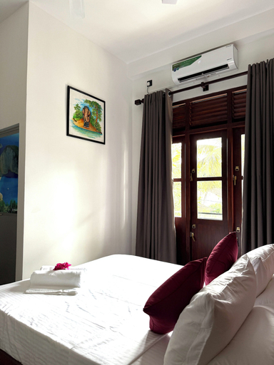 Room 2, Pearl Kingdom Hotel & Resort, Matara Four Gravets