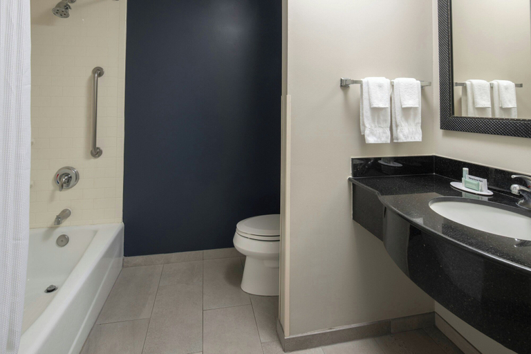 Bathroom 3, Fairfield Inn & Suites by Marriott Santa Maria, Santa Barbara