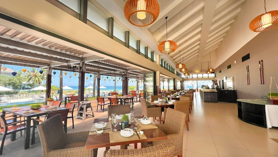 Food & Drinks 5, Luxury Apartment in 5 Stars Resort, Da Nang