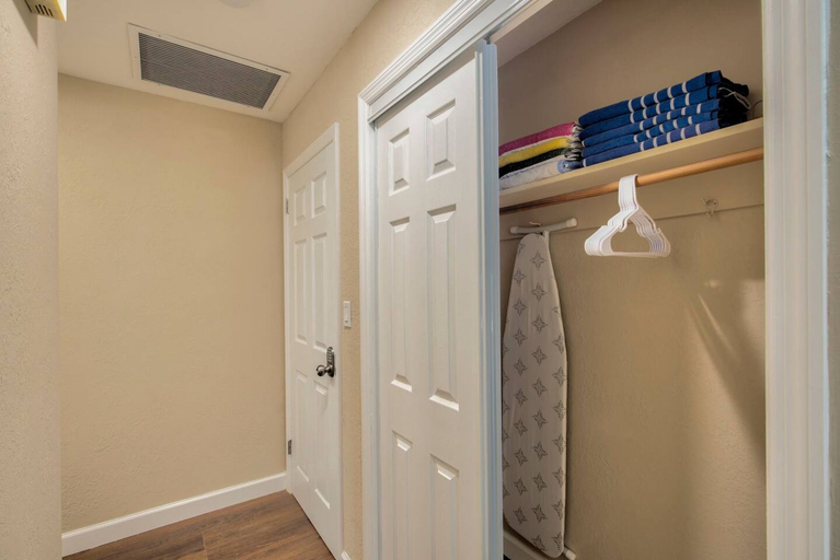 Room 3, Sunny Escape-heated Pool, Pinellas