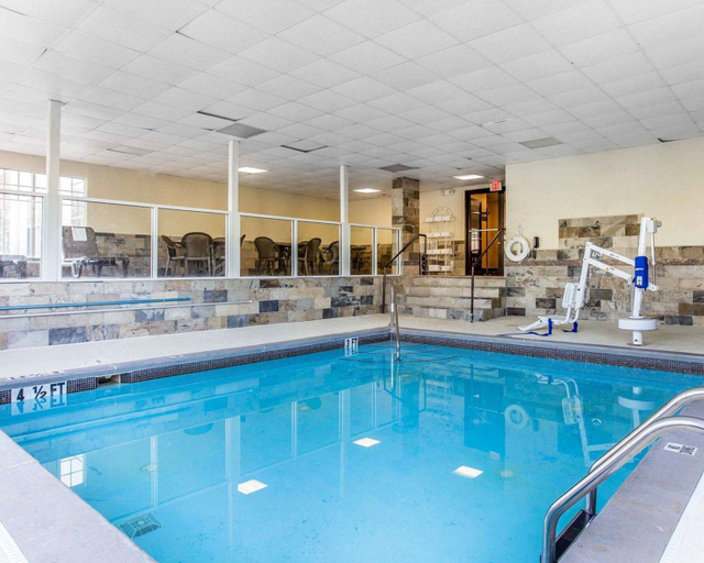 Sport & Beauty, Comfort Inn & Suites Ballpark Area, Cobb