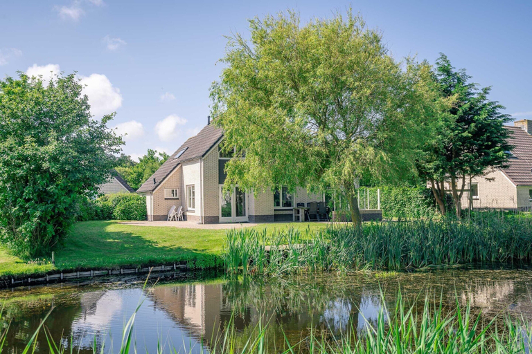 Exterior 2, Charming Villa Near the sea and Forest, Texel