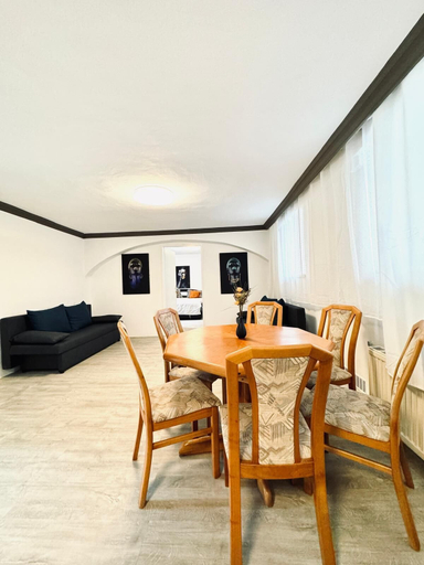 Private kitchen 5, Comfortable 2BR Apt for 7 Guests, Wien