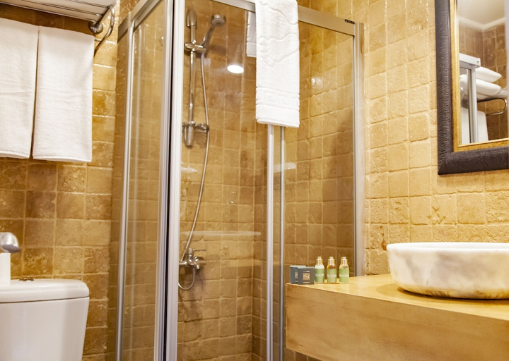 Bathroom 5, Ala Han Boutique Hotel, Merkez