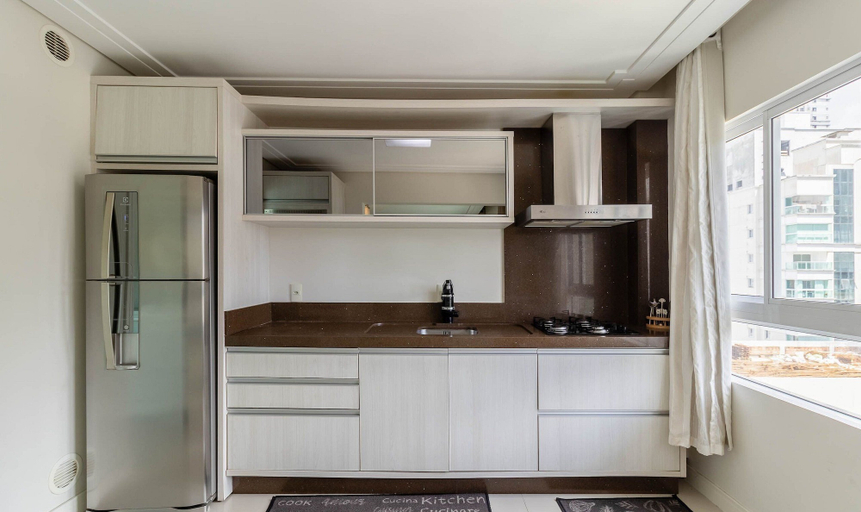 Private kitchen, 3BR Balcony w/ BBQ 250m From Sea! Ggr0702, Itapema