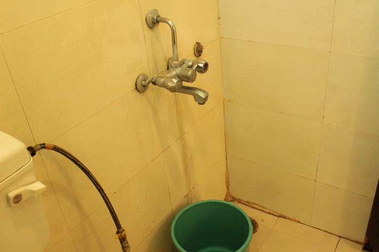 Bathroom 5, Olive Inn Hotel, Lucknow