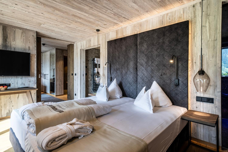 Bedroom 3, Dolomiten Residenz - Sporthotel Sillian, Lienz