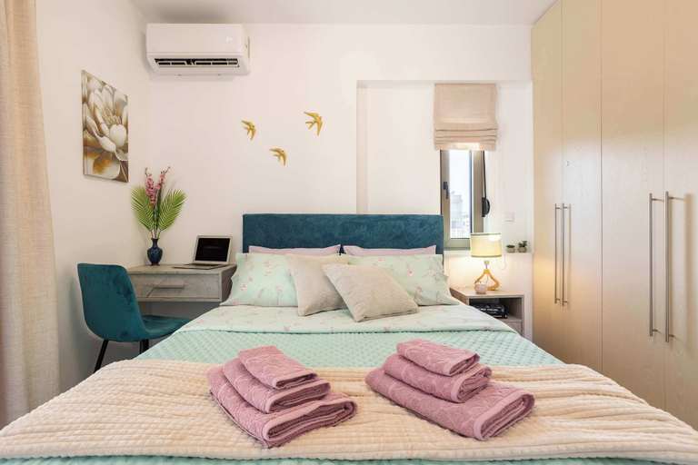Room 3, Artemis Sky Suite - Sea Escape With Mountain View, Peloponnese