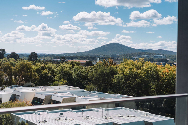 Exterior 4, Perfect Located 1-bed With Great Views, Canberra