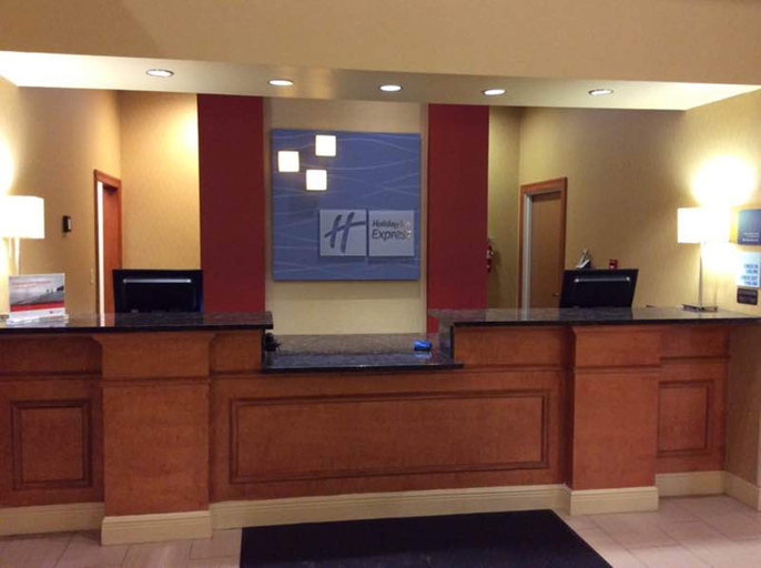 Exterior & Views 5, Holiday Inn Express & Suites FOREST by IHG, Scott