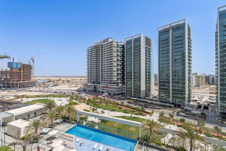 Room 4, An Oasis in Bella Rose and Sleeps 2, Dubai
