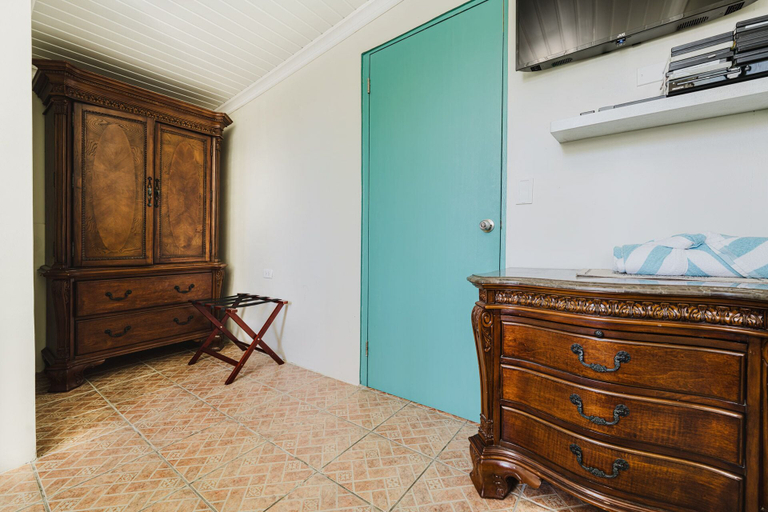 Room 4, 1 Minute Walk to Beach Aruba Mangel Halto