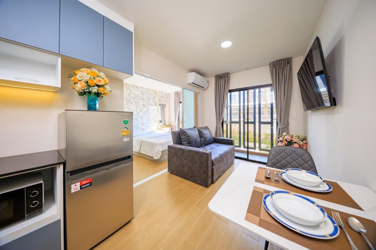 Others 5, Raspberry Mansion, Bang Sao Thong