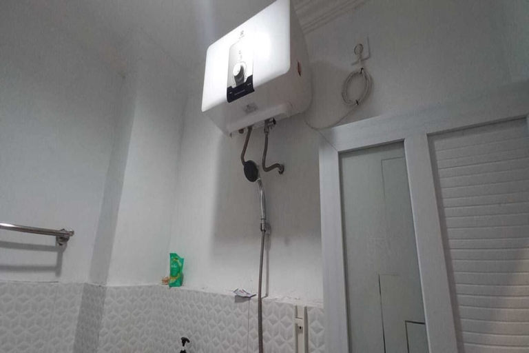 Bathroom 2, Palette 93389 Osanna Beach Resort, Pacitan
