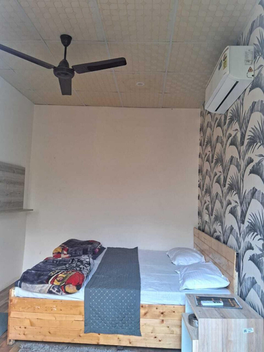 Bedroom 2, The Seven Hills Resort, Garhwal