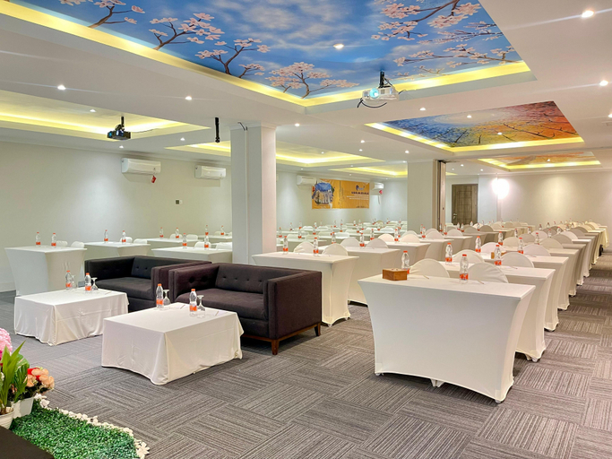 Business Facilities 5, Kaloka Airport Sumbawa, Sumbawa