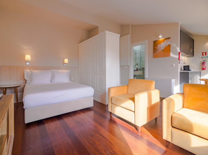Bedroom 2, City-center apartment with modern comforts, Porto