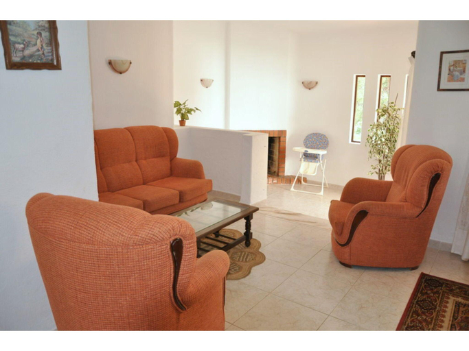 5, Portuguese Rustic Style Villa With Private Pool, Loulé