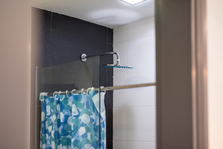 Bathroom 4, High Floor Suasana Suites 5 in JB City With Wifi, Johor Bahru