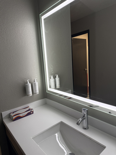 Bathroom 4, Super 8 by Wyndham Richfield/Cleveland, Summit