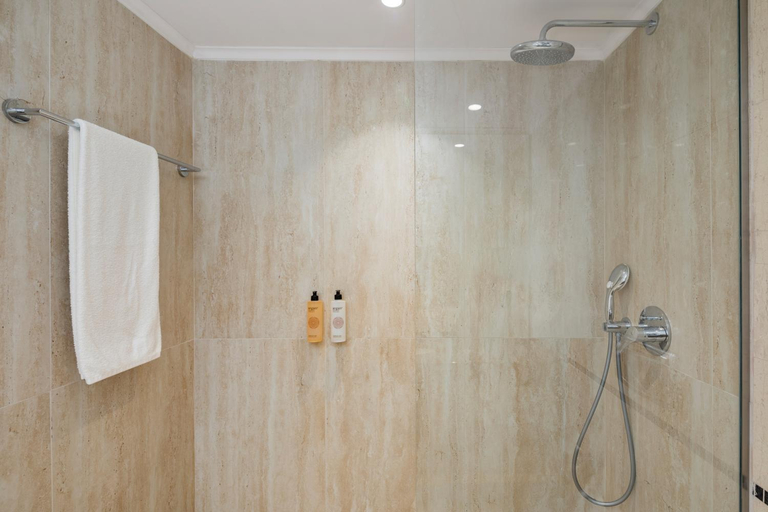 Bathroom 4, Roda Beach Resort & Spa, Ionian Islands