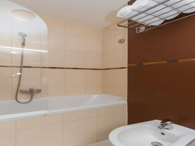 Bathroom, Marina Portorož Family Friendly Apartment 1, Piran