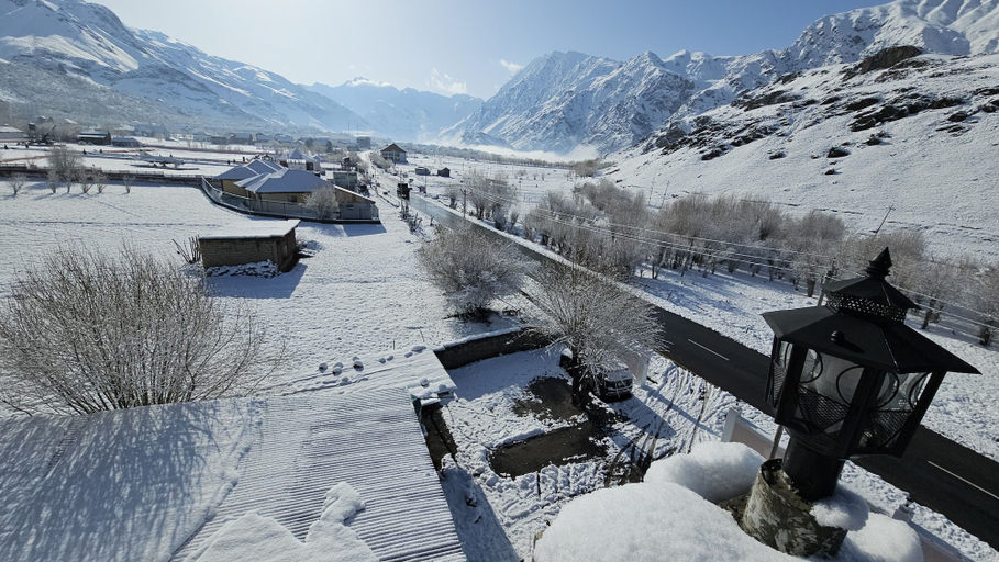 Terrace/patio, D Royal Ladakh Hotel and Restaurant, Kargil