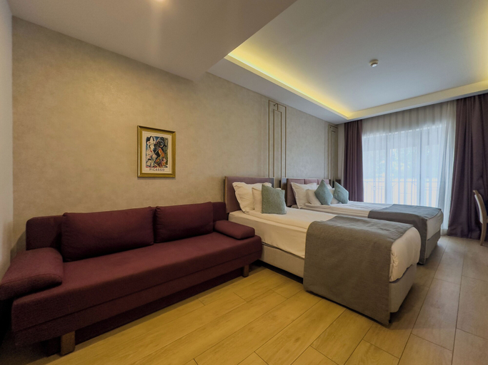 Bedroom 5, Leaf Port Hotel, Antalya