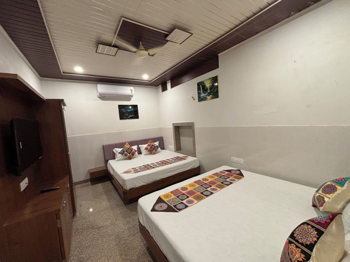 Room 4, Hotel Shivaay, Jodhpur