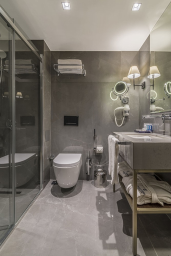 Bathroom 5, Galata Times Hotel, Beyoğlu