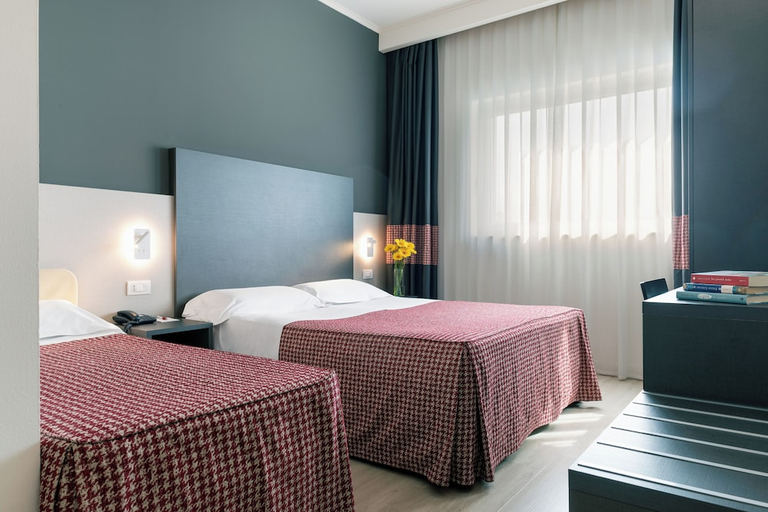 Bedroom 2, Hotel Michelino 75 by The Sydney Hotel, Bologna