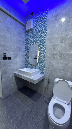Bathroom 3, Art Nara Hotel, Muang Narathiwat