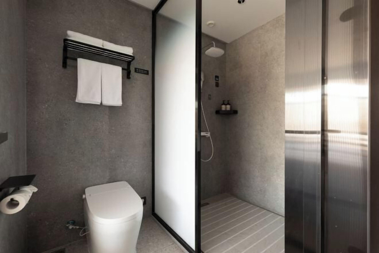 Bathroom 4, Zhouji Hotel, Zhoushan