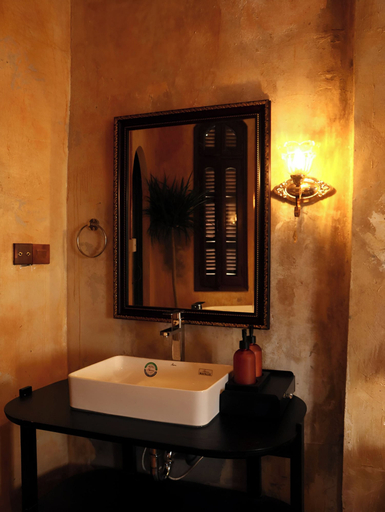 Bathroom 5, DEMO Inn & Ine - Poetic Studio Stay, Đống Đa