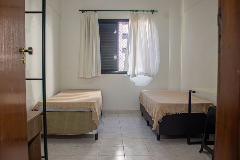 Room 4, Apartamento Pet Friendly c Garagem a 400m da Praia, Praia Grande