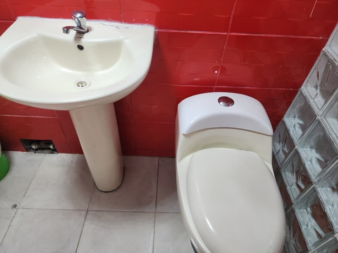 Bathroom 4, HOSTAL PARIS 1, Lima