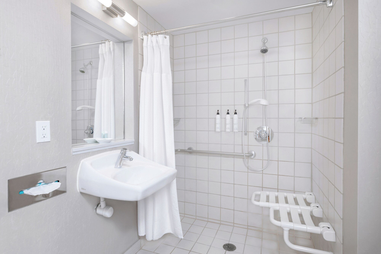 Bathroom 5, SpringHill Suites by Marriott Sioux Falls, Minnehaha