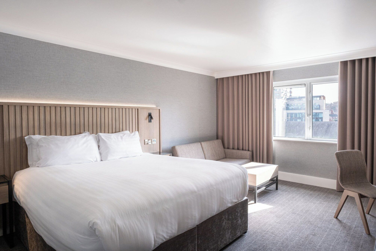 Bedroom 3, Sandman Signature Sheffield Quays Hotel, Sheffield