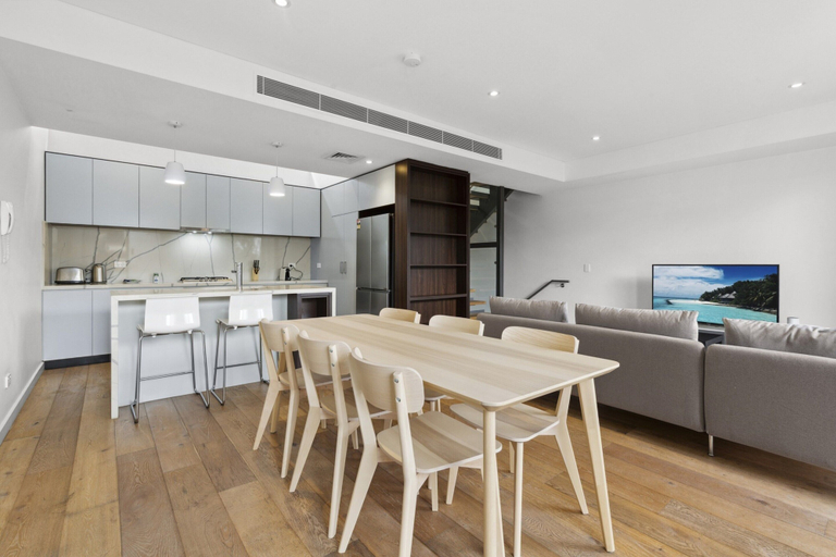 Dining, Bright & Modern 3-bed Townhouse in Rosebery, Sydney