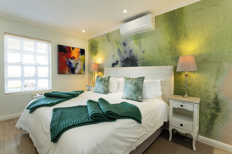 Bedroom 2, Kunjani Villas, Cape Winelands