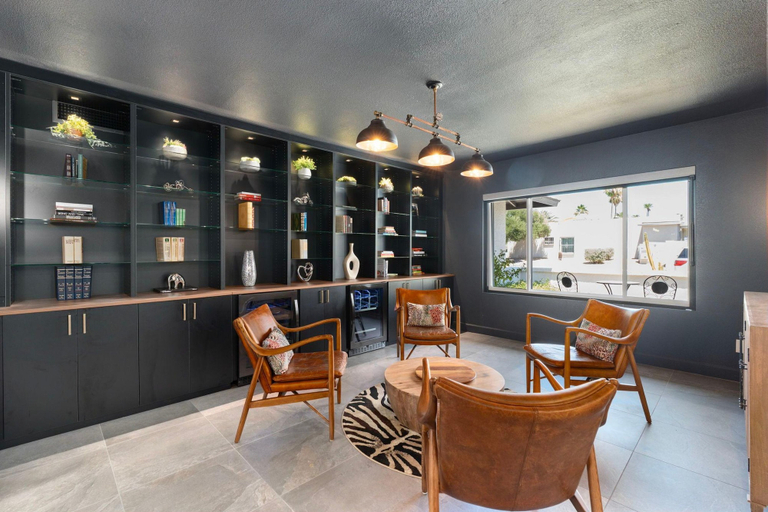 Room 4, 54th Place in Scottsdale, Maricopa