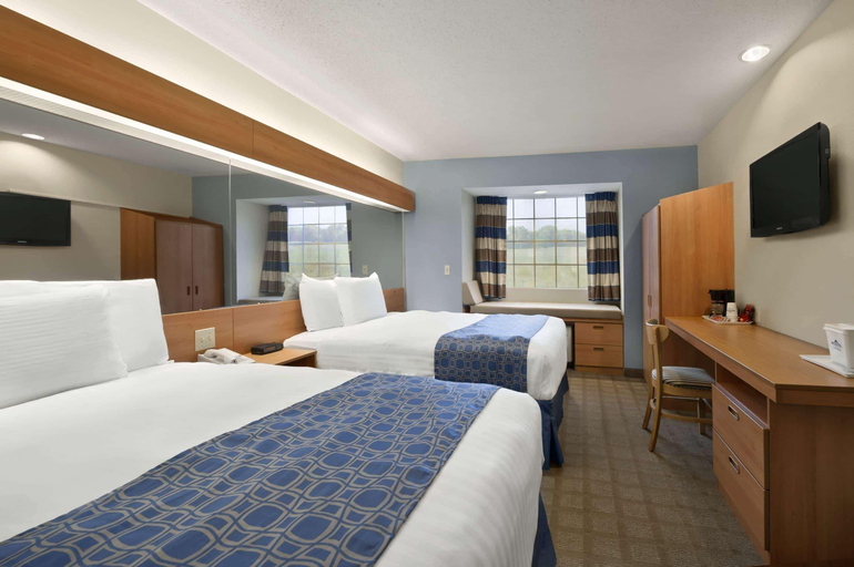 Bedroom 3, Microtel Inn & Suites by Wyndham Ponchatoula/Hammond, Tangipahoa