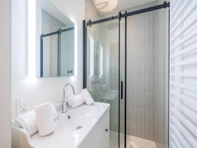 Bathroom 4, 3-bedroom Holiday Home With Panoramic View, Namur