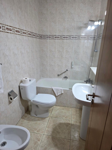 Bathroom 4, Hotel Monopol, Santa Cruz de Tenerife