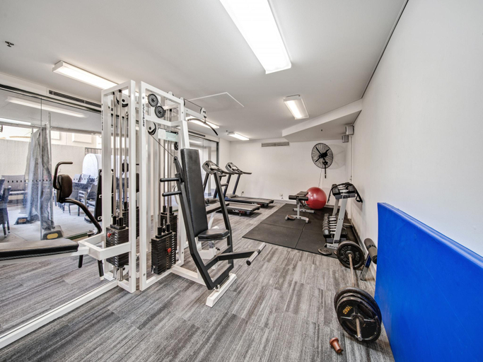 5, Central 2-bed Apartment with Pool, Gym and Spa, Canberra